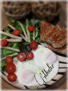 HUEVOS A LA PLANCHA CON PAN DE ESPELTA